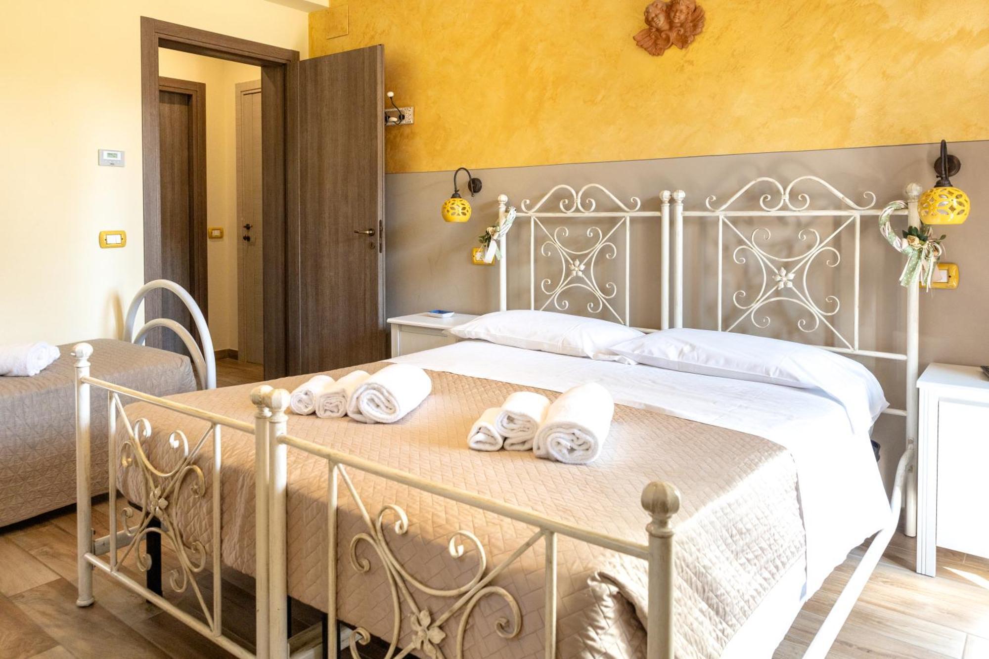 Domus Angeli Hotel Assisi Ngoại thất bức ảnh